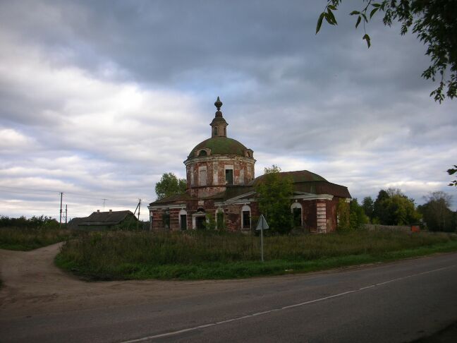 Церковь в селе Красном 