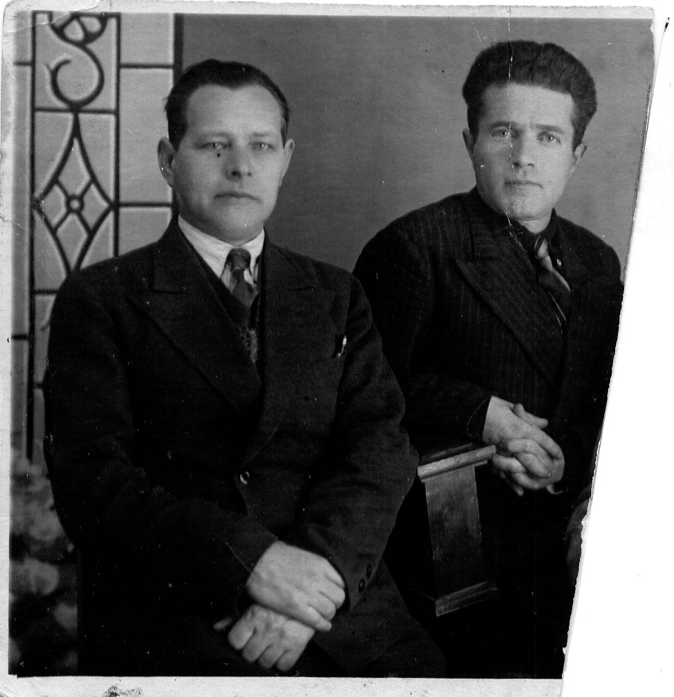 Андрей Степанович Олезнюк и Лазарь Аронович Рейтблат. 30 ноября 1939 года