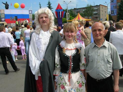 В.В.Чушкин с Максимом Кериным и Анной Деевой на Дне города в 2005 г. 