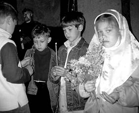 Фотоснимки с молебна в храме св. Анны Кашинской 25 июня 2001 г. 