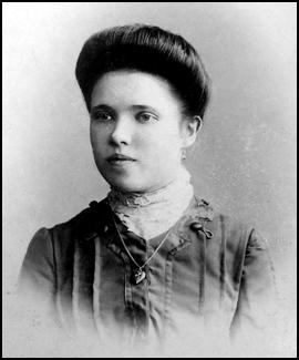 Ольга Лабзина в 1890-е гг. (фотография Г.В.Трунова в Москве)
