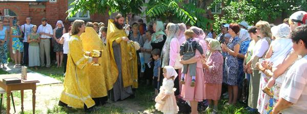 12 июля 2007 г. Празднование Дня Петра и Павла на Карповской улице