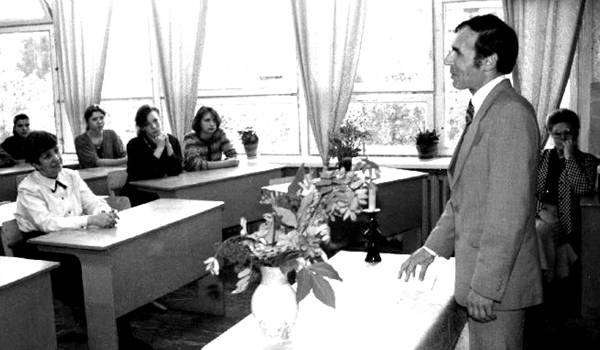 Выступление автора на семинаре преподавателей гимназии, 1995 г . 