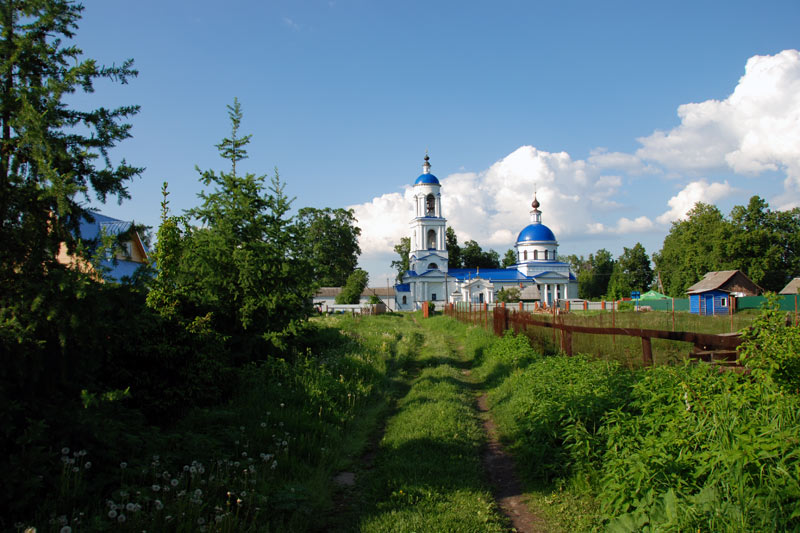 Успенская церковь в селе Стромынь