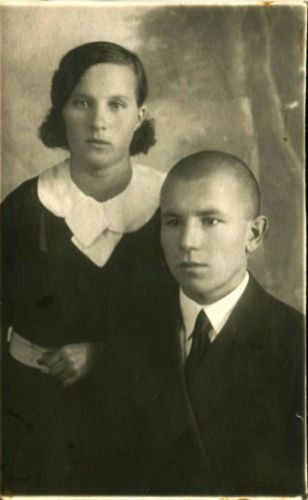 Полина Сергеевна и Константин Петрович Евдокимовы. Примерно  1930-е гг.