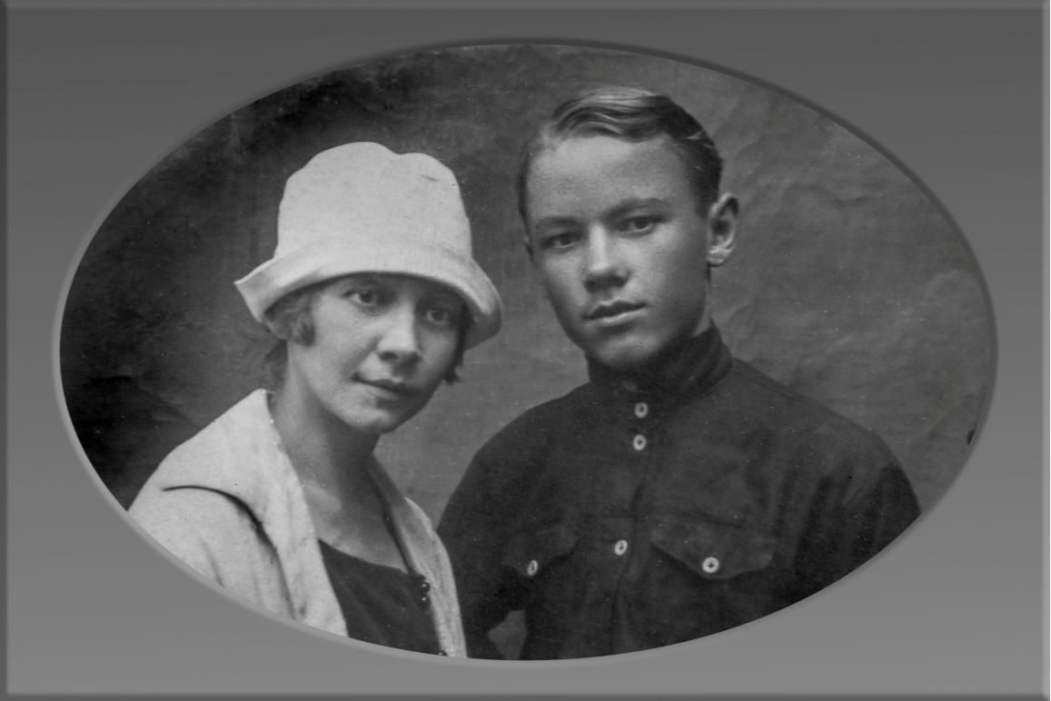 Тимофей в гостях у Марии в Новоселицах. Июнь 1925 г.