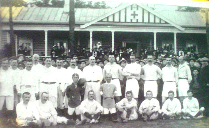 Эмблема Красного Креста на павильоне Клуба-Спорт, 1916 год