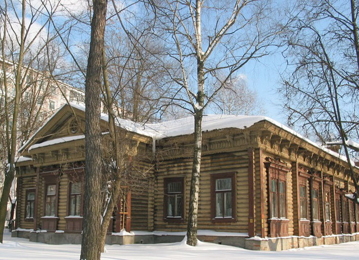 Бывший дом управляющего В. Морозова –  С.Н. Свешникова