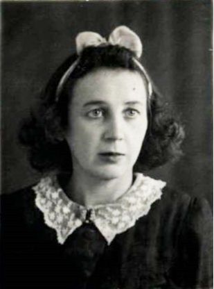 Александра Васильевна Морозова. 1944 г.
