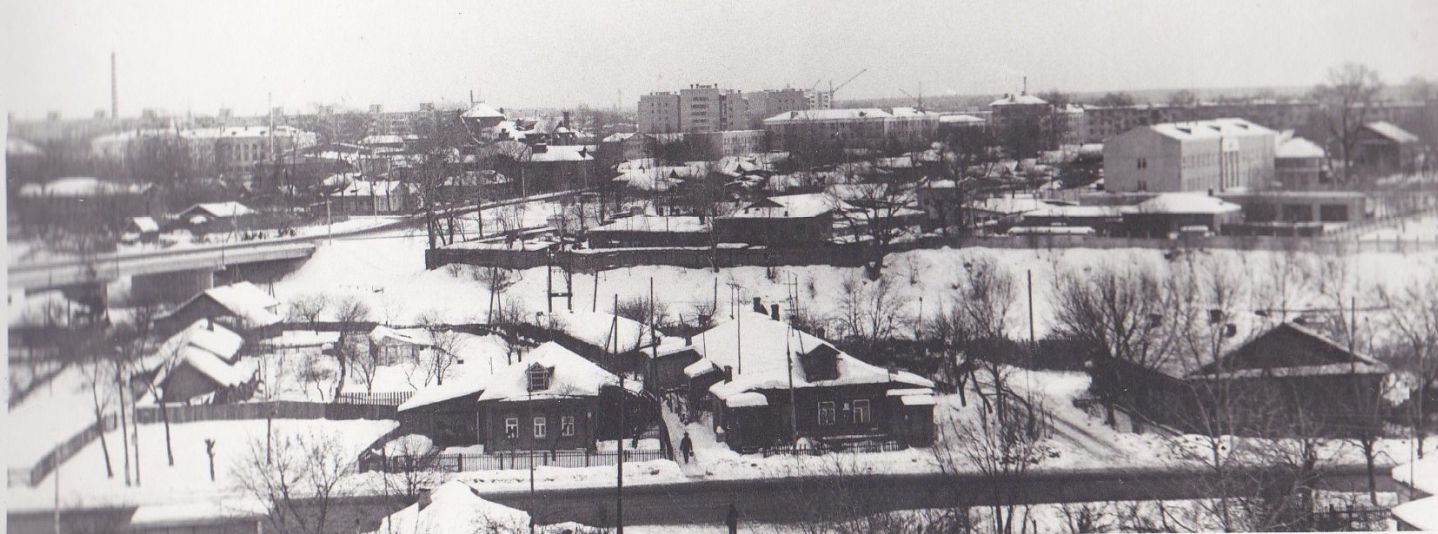 Вид на Новый мост (слева) и Пролетарский проспект ок. 1982 г. 