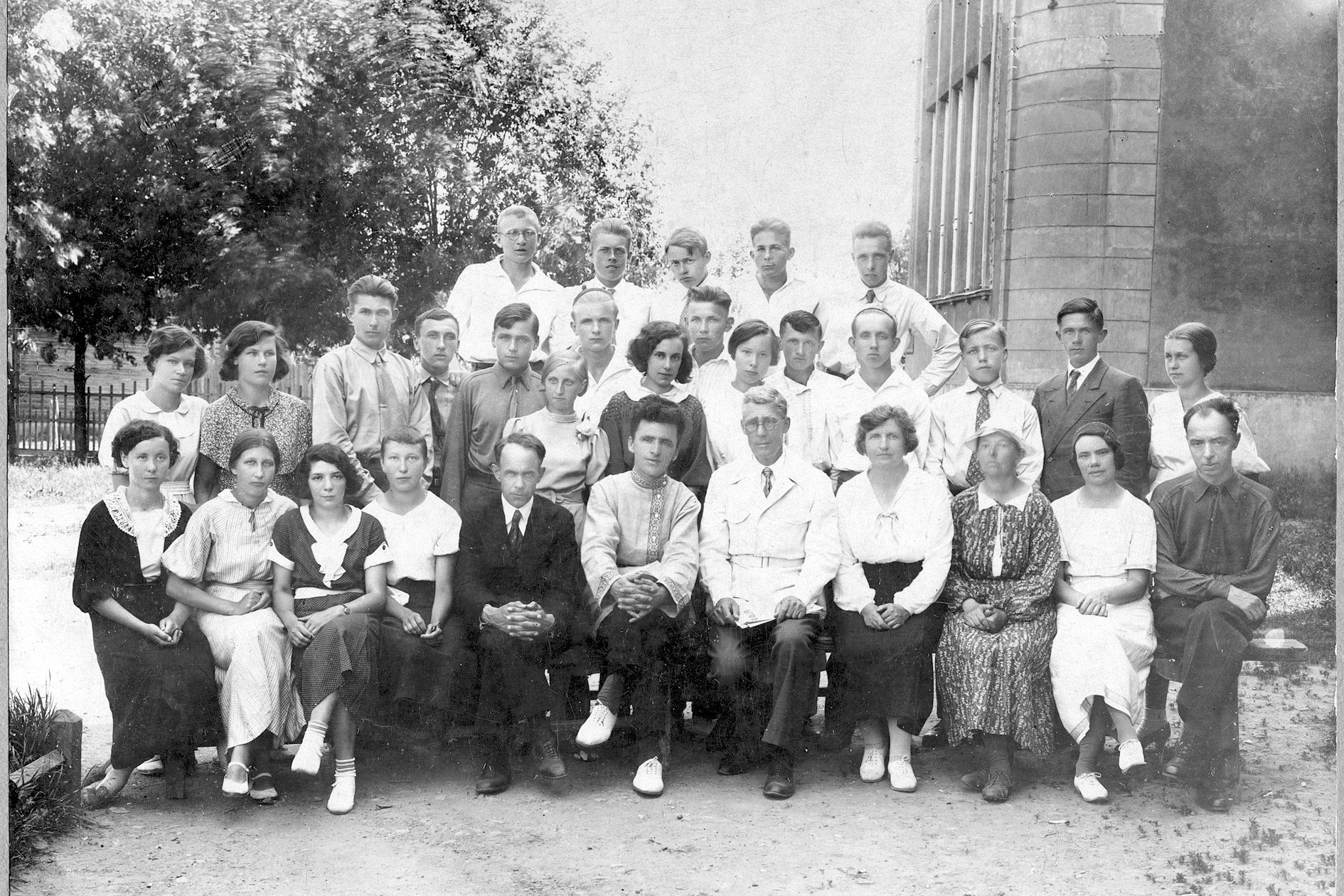 Выпускники 1937 года.