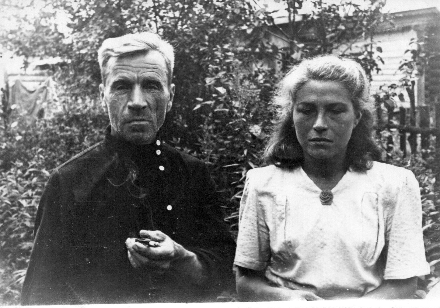 Зайцев Петр Иванович с дочерью Надеждой 
