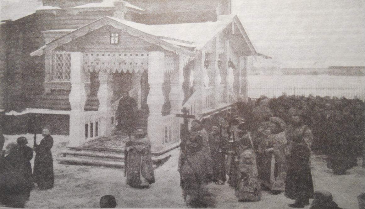 Крестный ход вокруг храма в дер. Тимковой