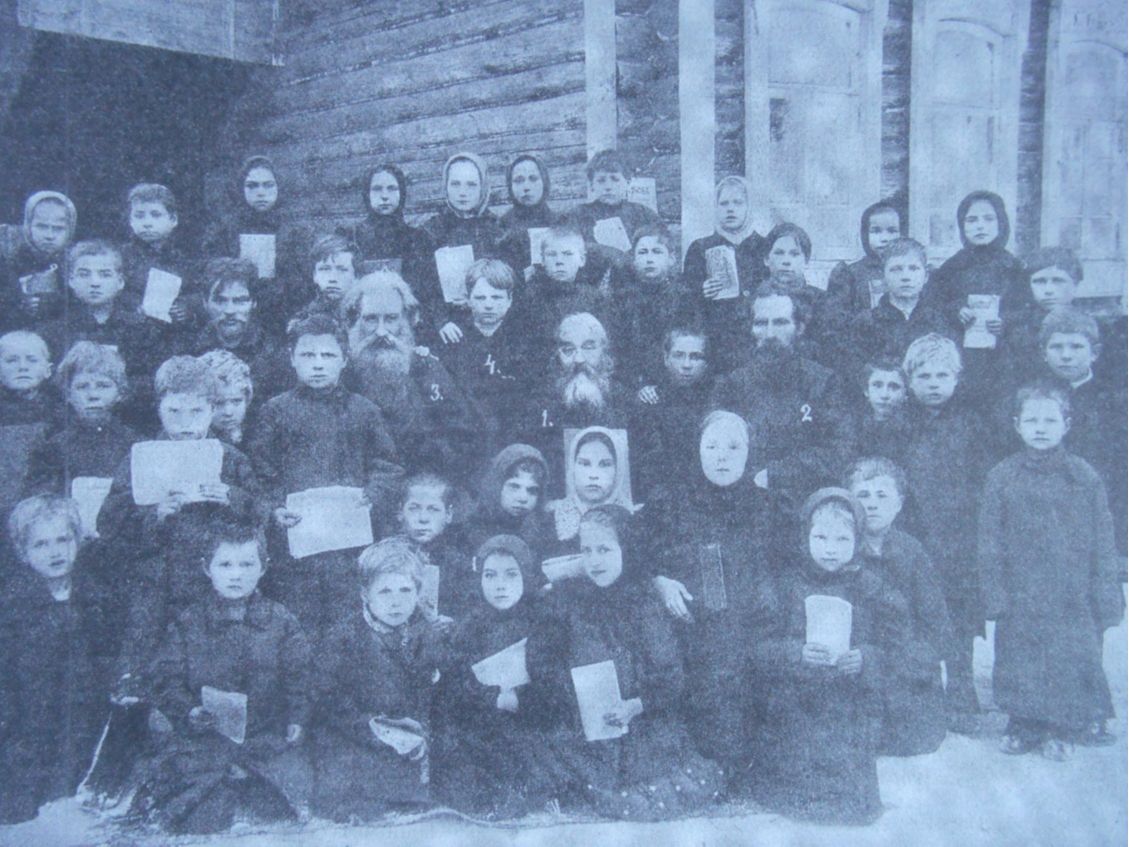 Старообрядческое училище в д. Дубровой Запонорской волости Богородского уезда Московской губернии