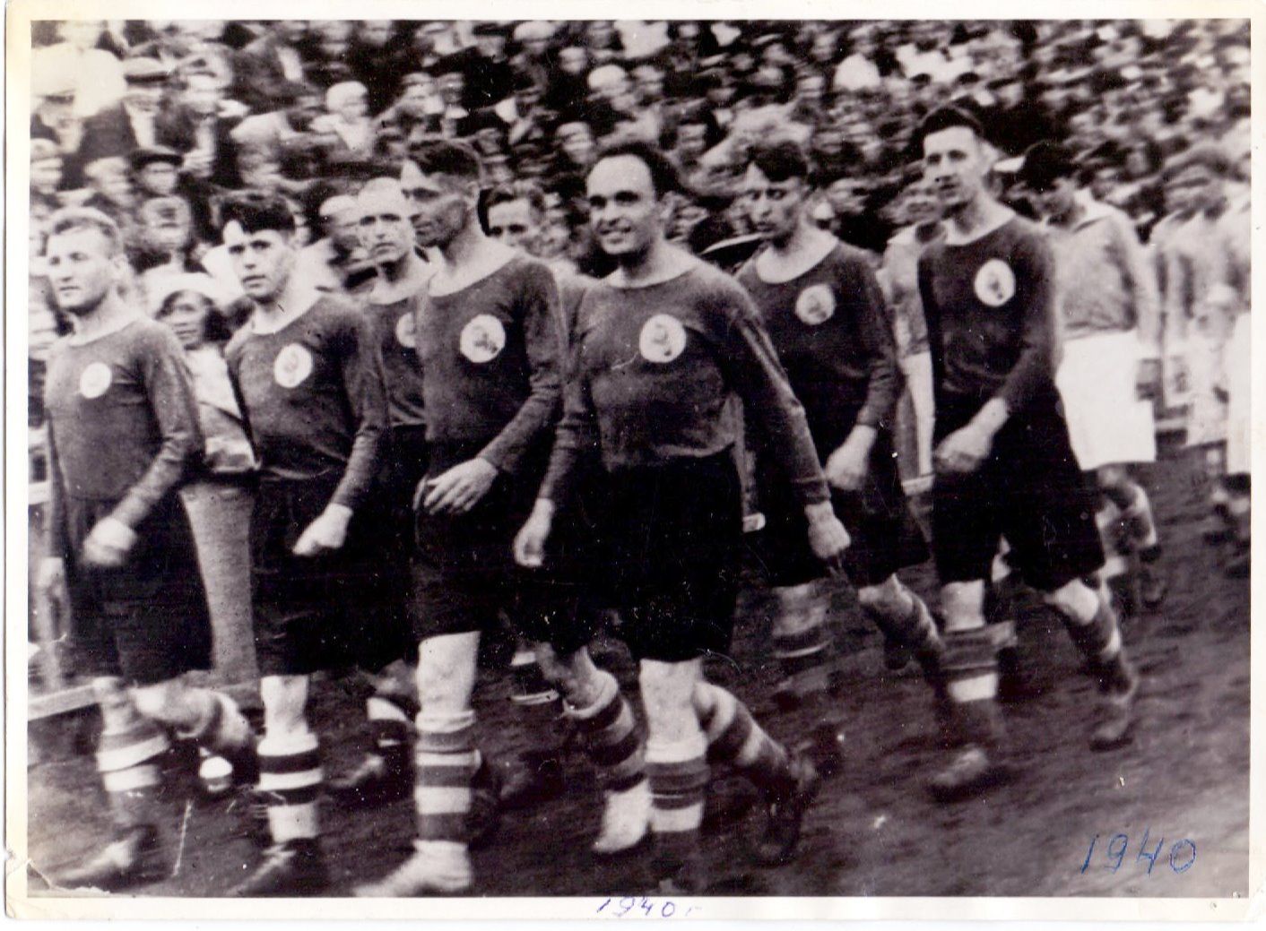 1940 г. В первых рядах Николай Тарасов (крайний справа)