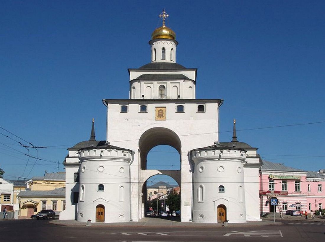 Золотые ворота во Владимире современный вид.