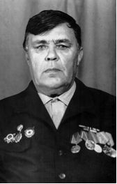 Коротков Е.А. в разные годы жизни
