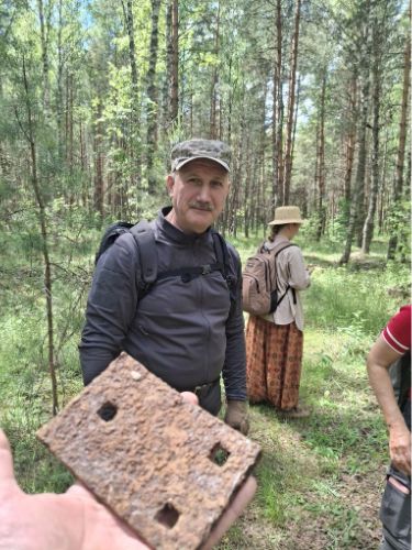 А вот и первые находки.