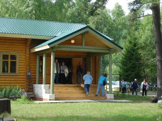 На Левитановском фестивале. Музей русского пейзажа (перед открытием). Экстерьер.