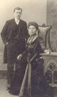 Мария Васильевна Грибова /1885 г.р./ и её муж Василий Иванович Чертков 