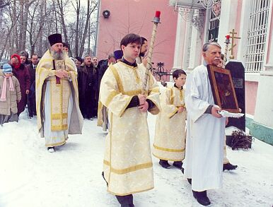 Николай Кружков. Храм Рождества Христова в Заозерье. Крестный ход на Рождество