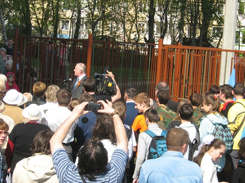 8 мая 2010. Мэр города на митинге открытия дома-музея И.И. Иванова