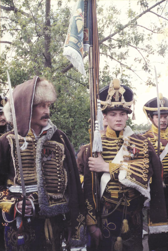 Директор ДК «Заречный» (Щелково) Дементьев А.Б. с сыном. Душеново, 2001 г.